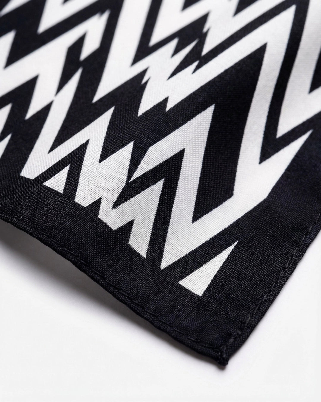 Black & White Dizziness Pocket Square