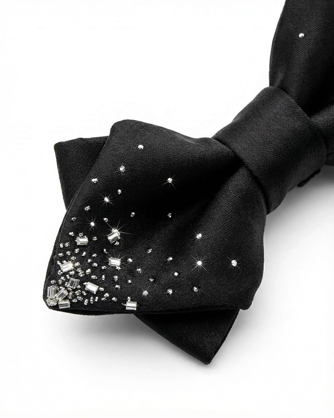 Black Diamond Point Bow Tie with Silver-Tone Beads