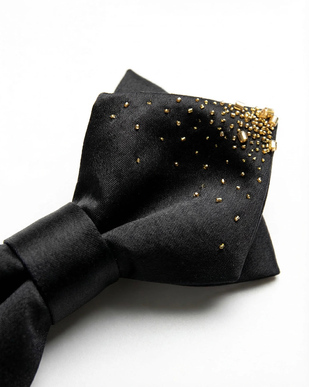 Black Diamond Point Bow Tie with Gold-Tone Beads