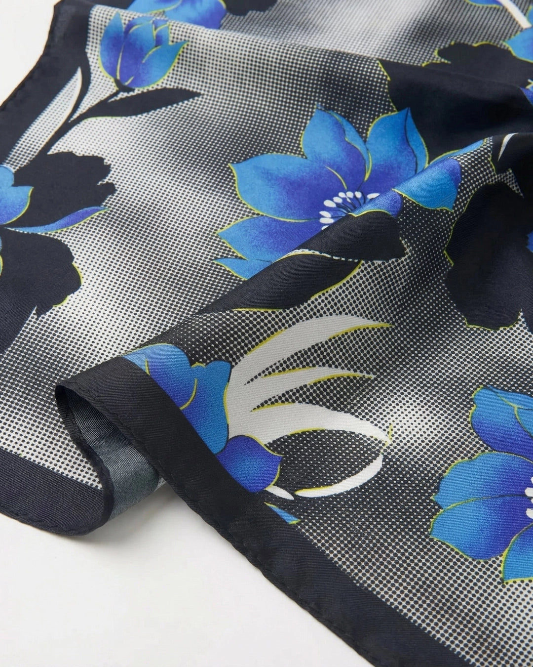 Gray & Blue Crested Flower Pocket Square